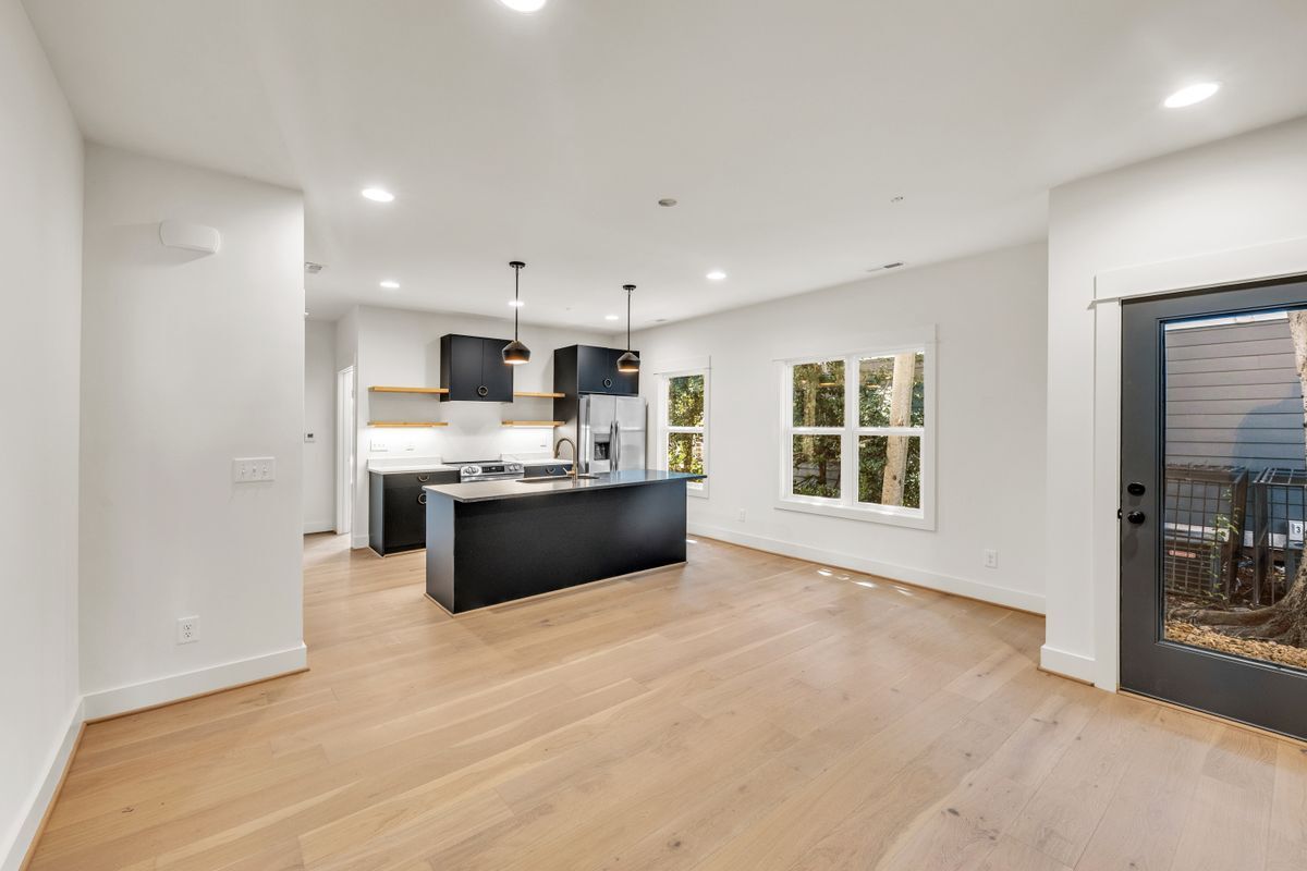 Building Photo - 4115 4th Ave S