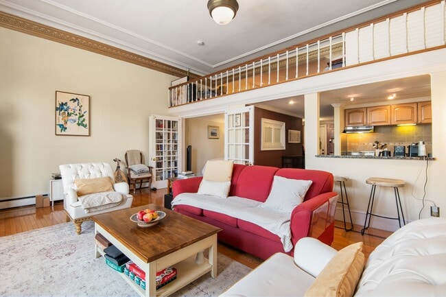 Building Photo - 64 Commonwealth Ave