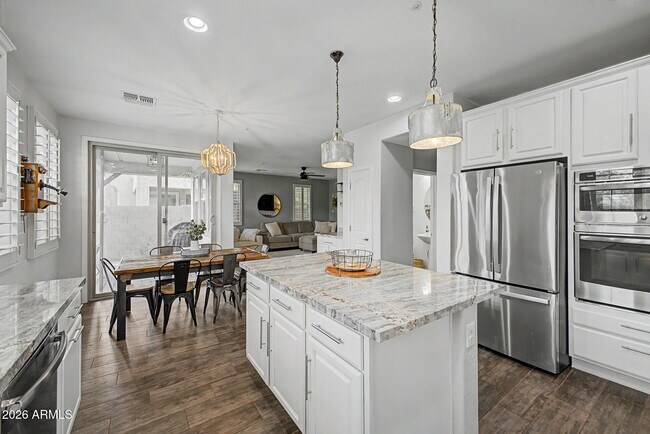Building Photo - 5103 S Moccasin Trail