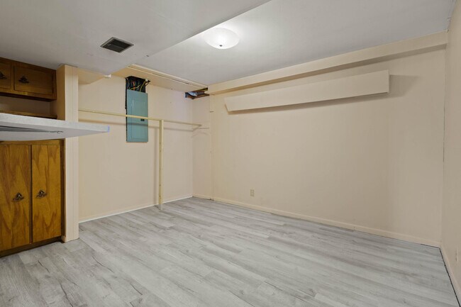 Building Photo - 2218 Bluff Blvd