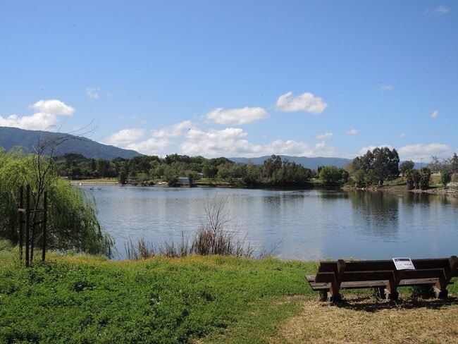 Building Photo - 2/2 Downstairs Unit in Desirable Park Alma...