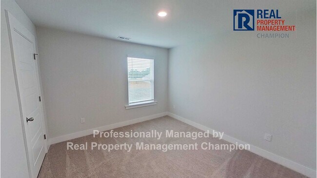 Building Photo - Brand New 5 BD/3 BA Home w/Open Layout and...