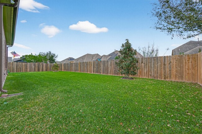 Building Photo - 613 West Fork