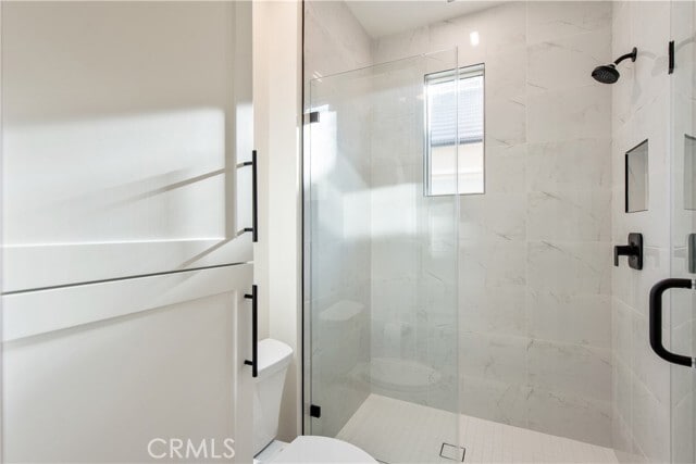 Building Photo - 150 Somera