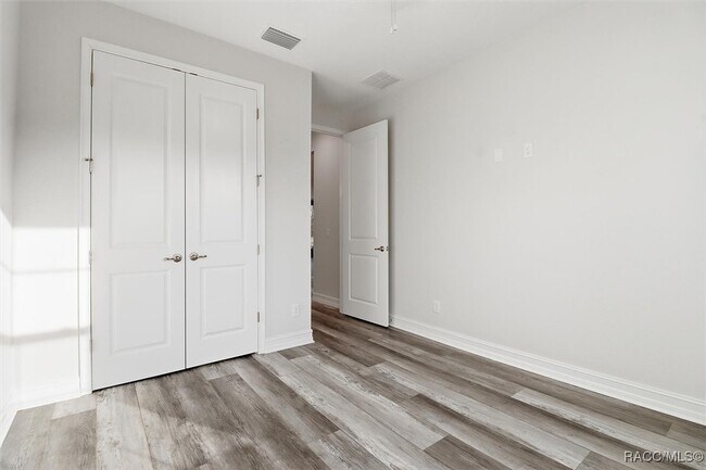 Building Photo - 4195 N Pink Poppy Dr