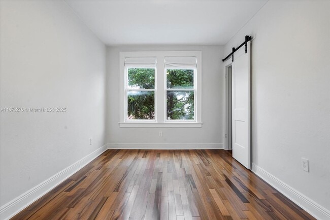 Building Photo - 177 NE 44th St