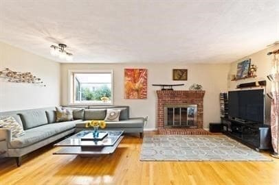 Building Photo - 13 Circuit Ln