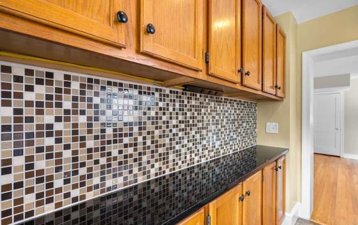 Building Photo - 1315 W 37th St