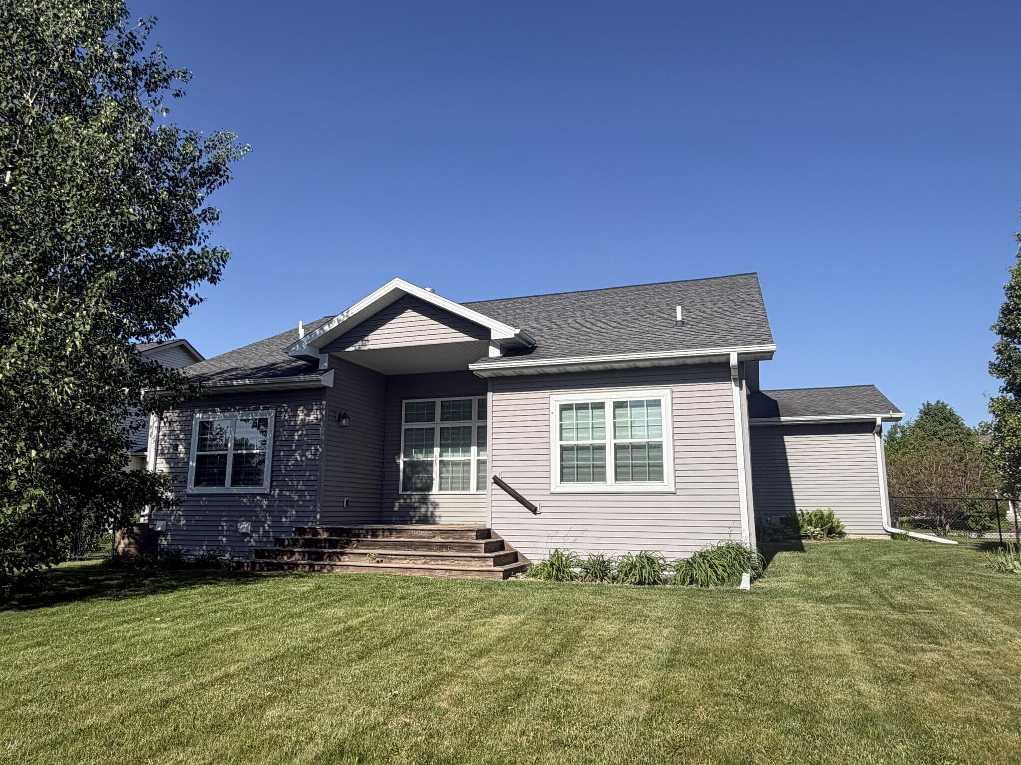 Building Photo - 3314 Cullen Dr