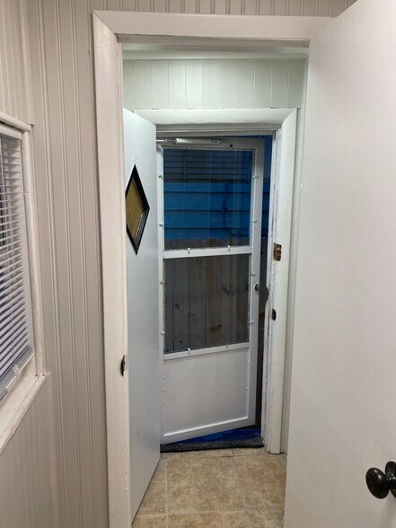 Rear Mud Room - 3145 Almond St