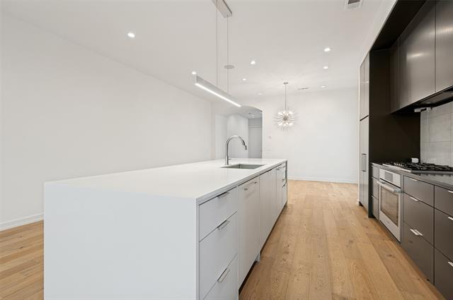 Building Photo - 4719 Belmont Ave