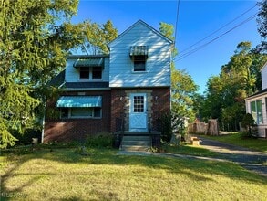 Building Photo - 644 W Judson Ave