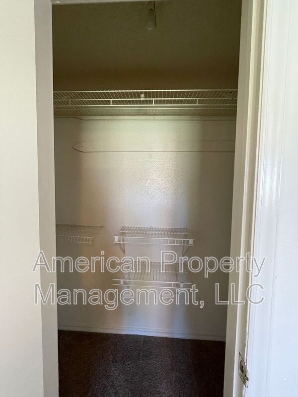 Building Photo - 11841 E 36th St