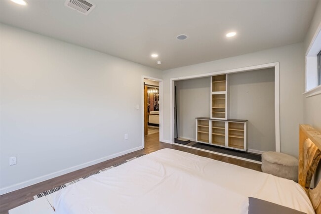 Building Photo - 7810 Nairn St