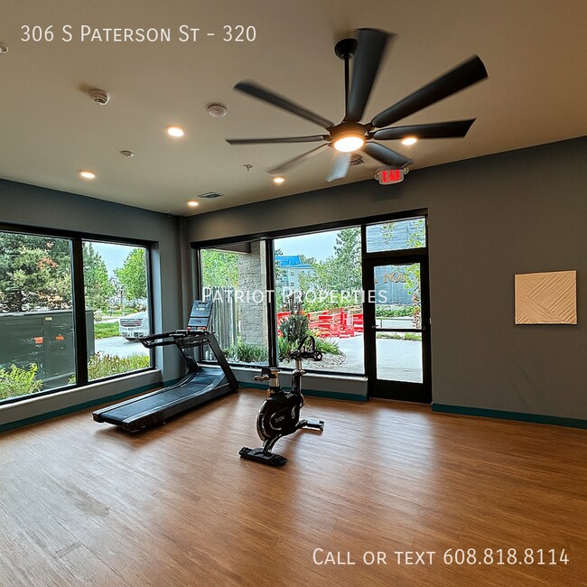 Building Photo - 306 S Paterson St