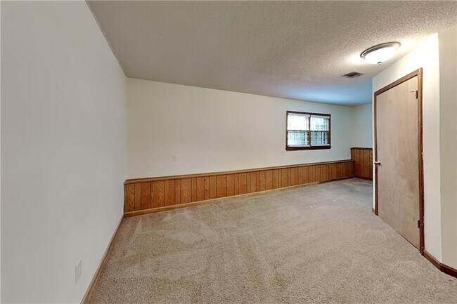 Building Photo - 1339 Wood Park Dr NW