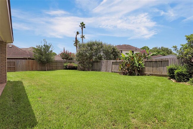 Building Photo - 2416 Spoonbill Dr