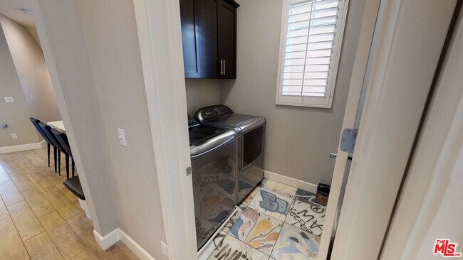 Building Photo - 12860 S Seaglass Cir