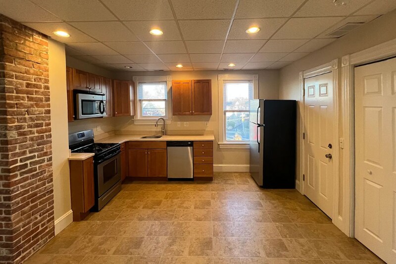 Building Photo - 311 Highland Ave