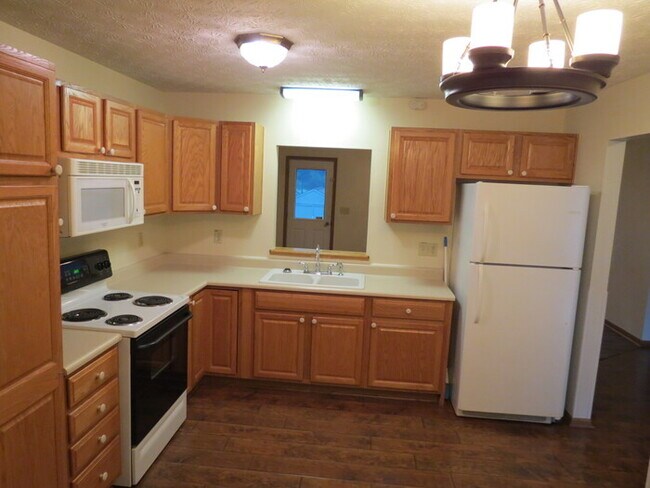 Building Photo - 4284 Nipigon Dr