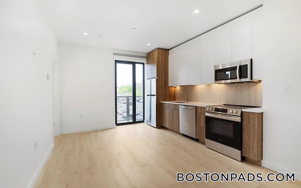 Building Photo - 87 Oxford St