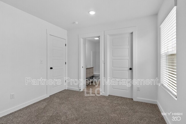 Building Photo - 940 Illinois Ave