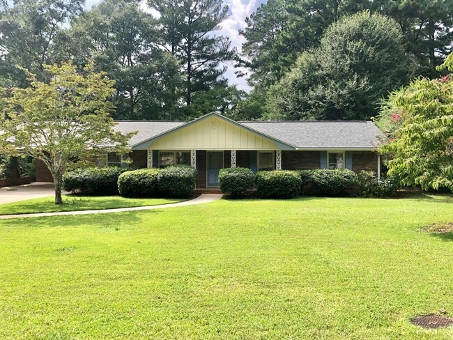 Building Photo - Stepless ranch home in Mableton