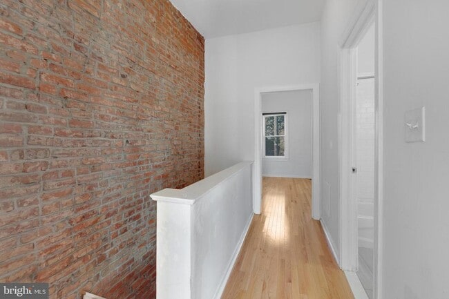 Building Photo - 1517 S LeCount St