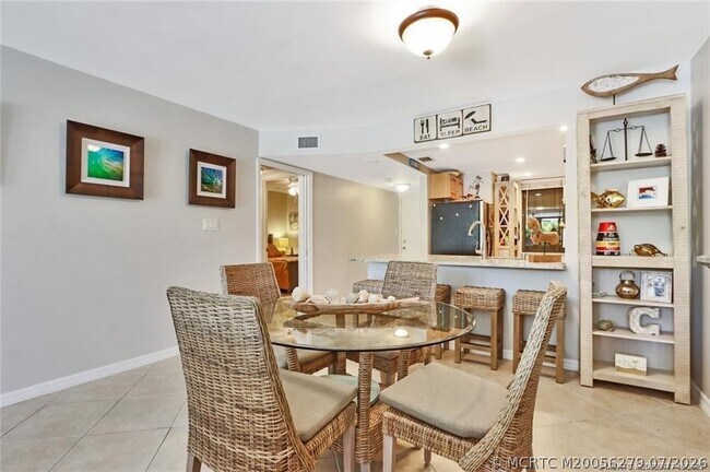 Building Photo - 10600 S Ocean Dr