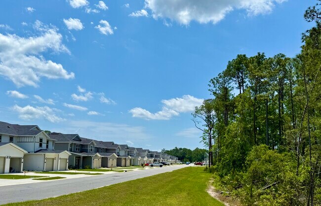 Building Photo - 224 Beach Palm Ct