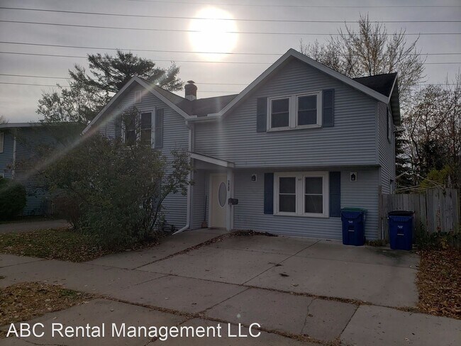 Primary Photo - 2 br, 1 bath Apartment - 601 Garfield Ave