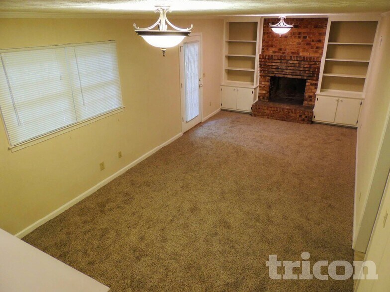 Building Photo - 1464 Yorkton Ct