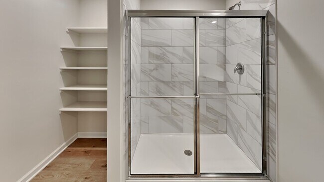 Building Photo - A Very Stunning and Spacious 4 Bedroom 2 Bath Home in Putnam City Schools