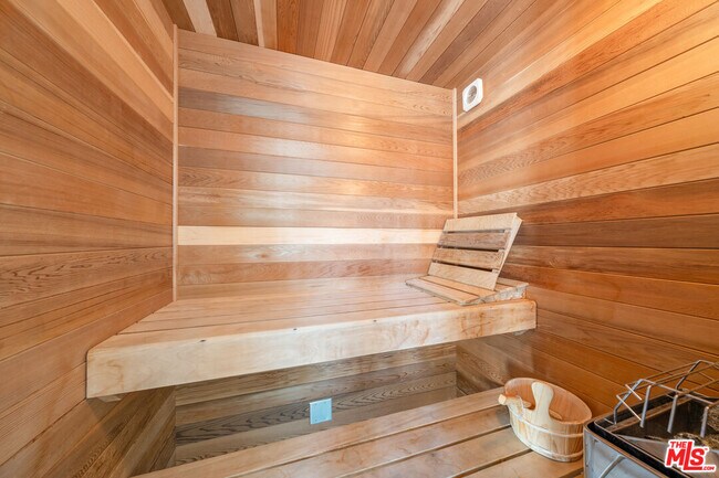 Building Photo - 2428 Oak Canyon Pl