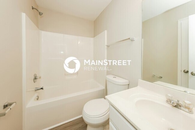 Building Photo - 4 Bedroom Pet-Friendly Home in Union City, GA with Main Street Renewal