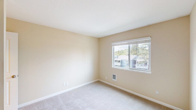 Building Photo - 531 Alameda del Prado