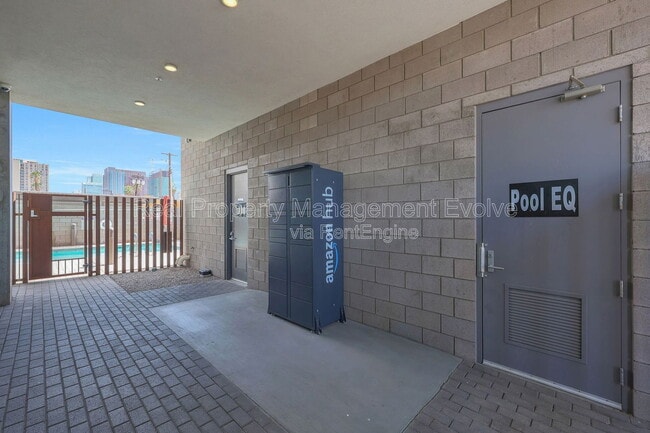 Building Photo - 1130 N 2nd St