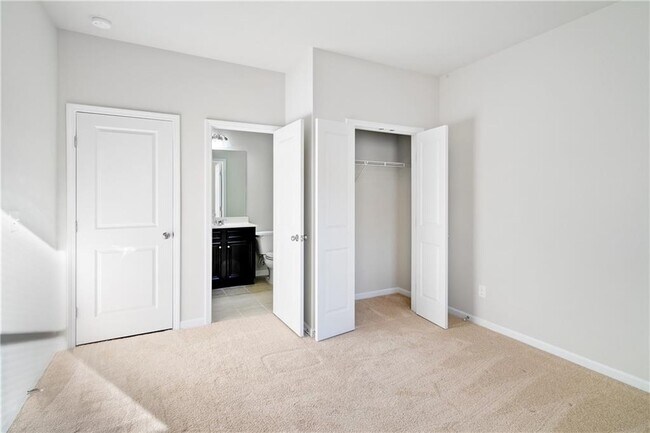 Building Photo - 5310 Whisper Point Blvd