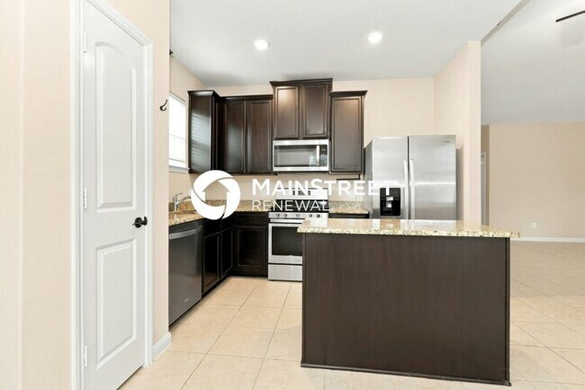 Building Photo - 4 Bedroom Pet-Friendly Home in Conroe, TX with Main Street Renewal