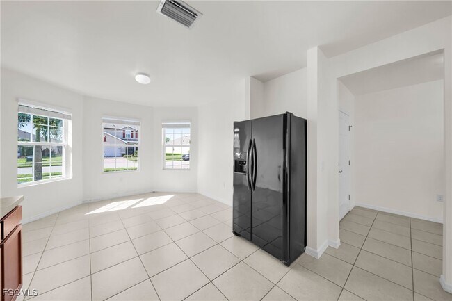 Building Photo - 3477 Acapulco Cir