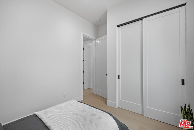 Building Photo - 3626 E 1st St