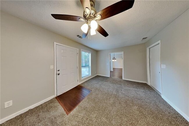 Building Photo - 2197 Oakrill Ct