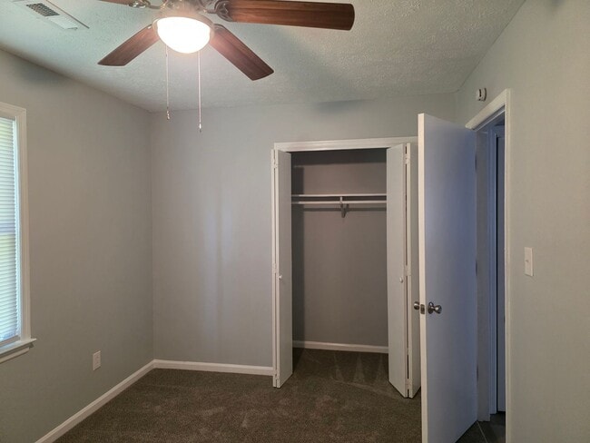 Building Photo - 29 Mustang Ct