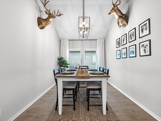 Building Photo - 1123 Station Manor Ln