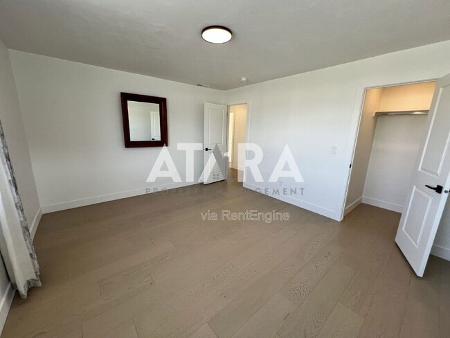 Building Photo - 955 S 850 W