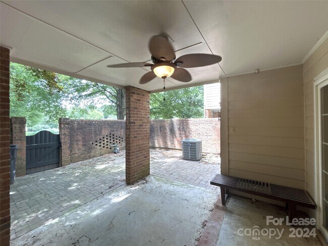 Building Photo - 6740 Constitution Ln