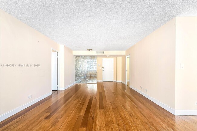 Building Photo - 250 174th St