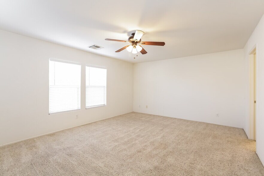 Building Photo - 710 Loughton St