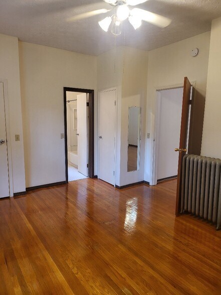 Building Photo - 46 Brighton St