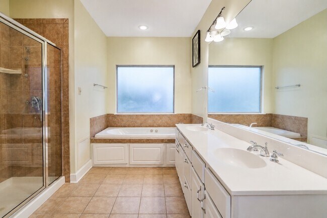 Building Photo - 9714 Kapri Ln